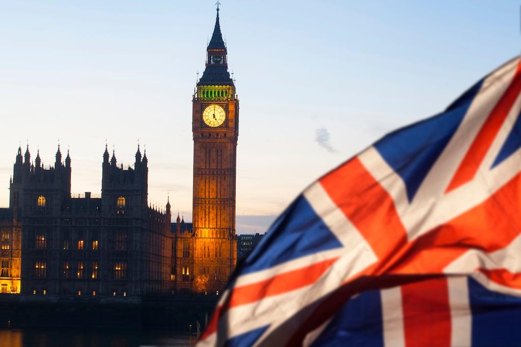 Daily F.X. Analysis, December 12– Top Trade Setups In Forex - Eyes on U.K. Parliamentary Votes! 